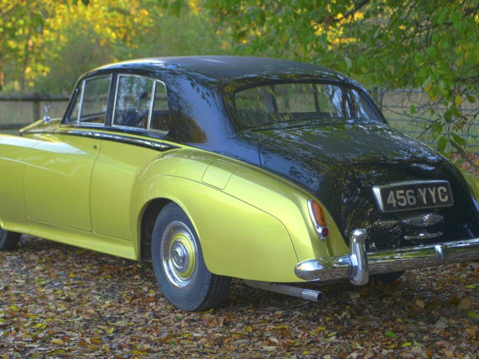 Image 13/38 of Rolls-Royce Silver Cloud I (1959)