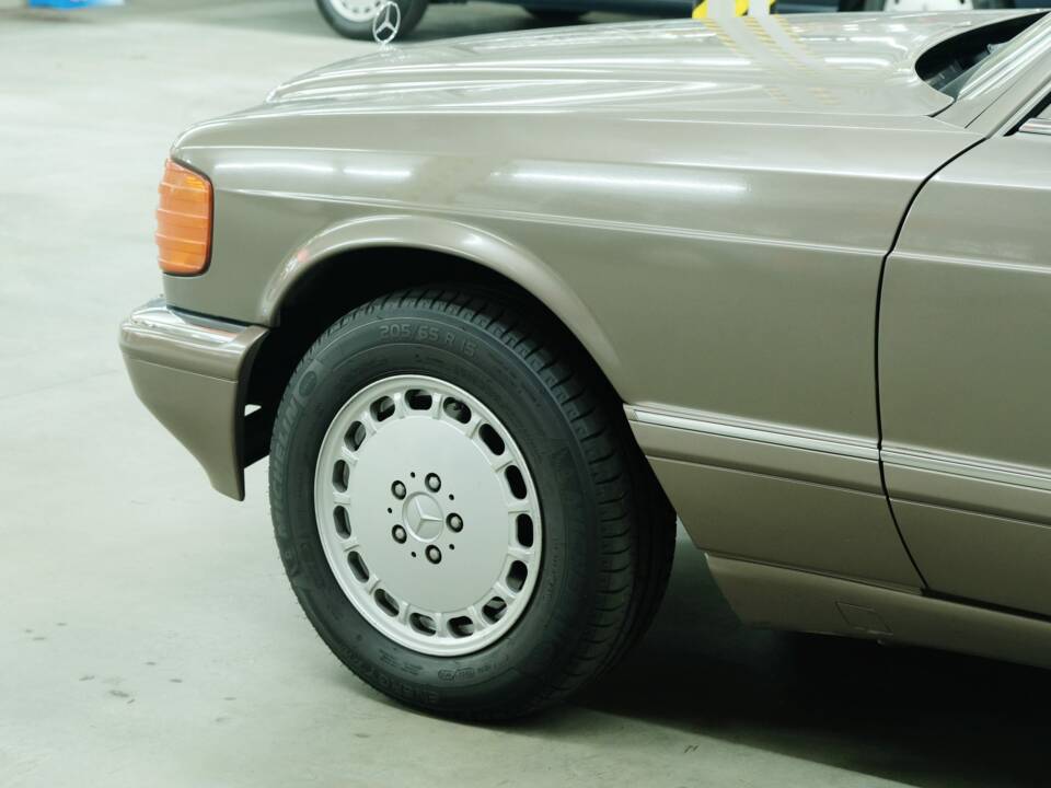 Bild 8/50 von Mercedes-Benz 300 SEL (1986)