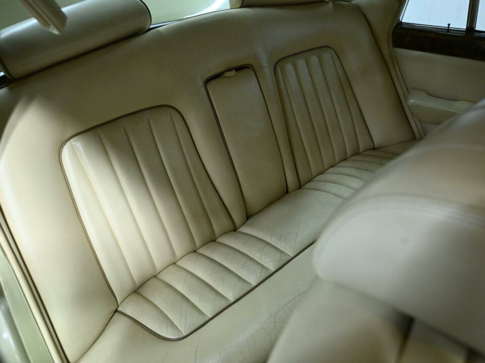 Bild 44/50 von Rolls-Royce Silver Shadow II (1980)