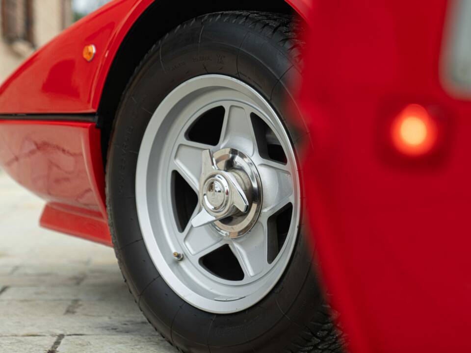 Obraz 12/50 pojazdu Ferrari 512 BBi (1982)