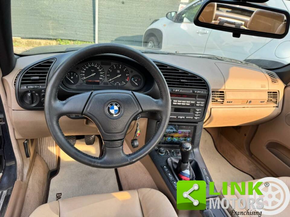 Image 4/10 of BMW 320i (1999)