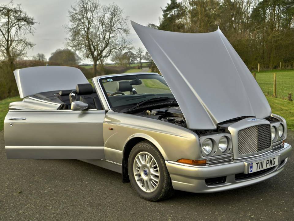 Afbeelding 19/50 van Bentley Azure (1999)