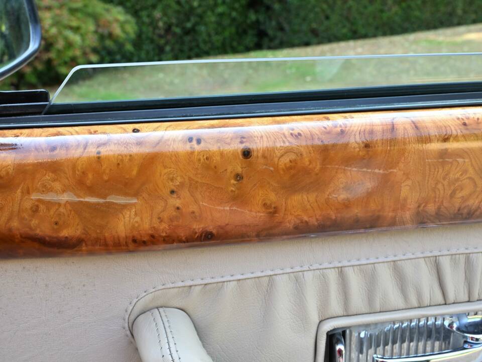 Bild 38/50 von MG RV8 (1995)