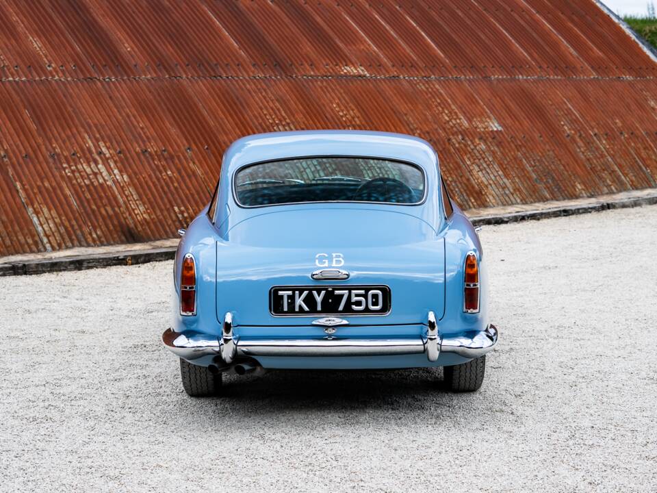 Image 10/56 of Aston Martin DB 4 (1960)