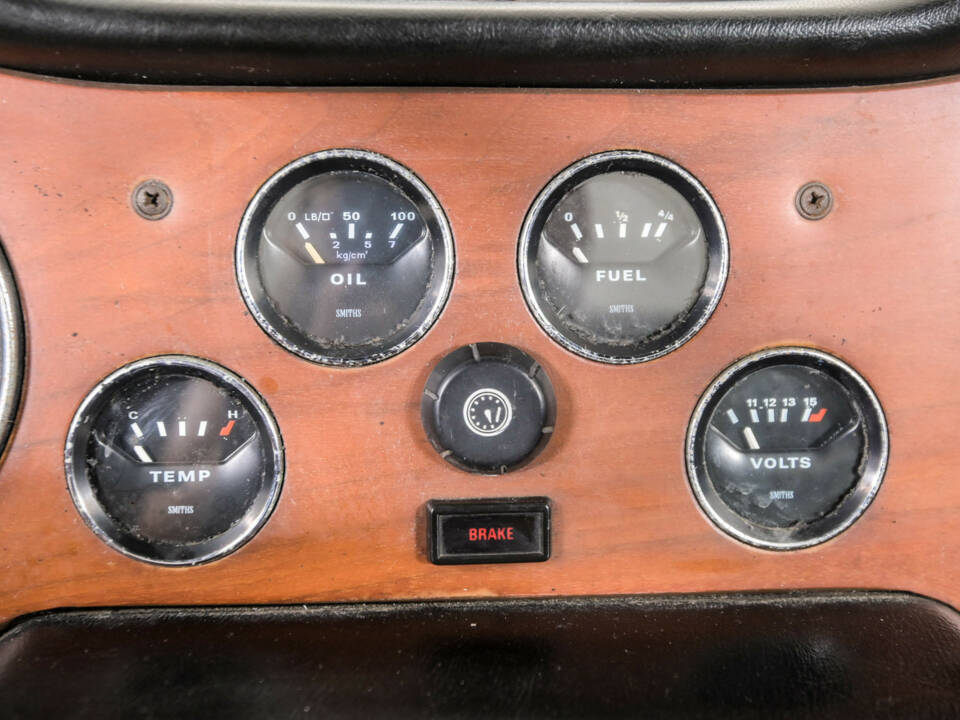 Image 25/50 of Triumph TR 6 (1973)