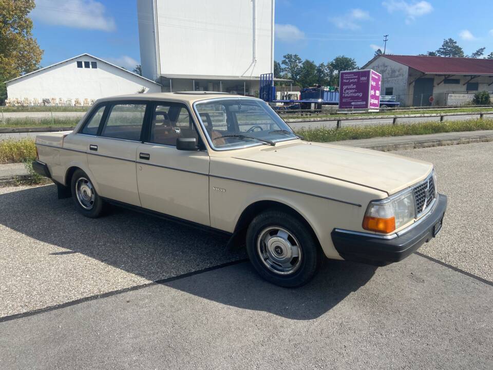 Bild 40/54 von Volvo 240 Diesel (1982)