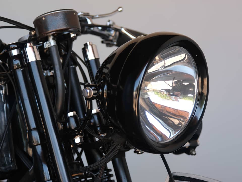 Image 36/99 of Brough-Superior SS 100 (1933)