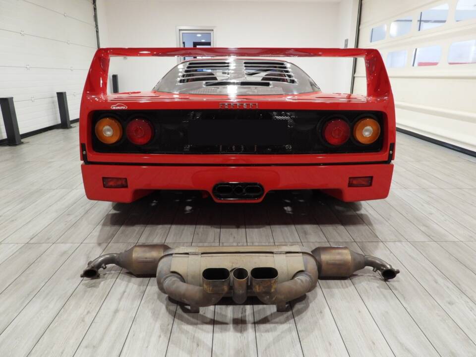 Immagine 11/16 di Ferrari F40 (1989)