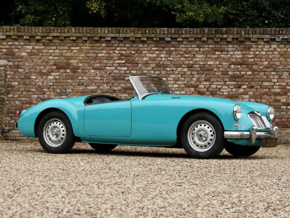 Imagen 22/50 de MG MGA Twin Cam (1959)