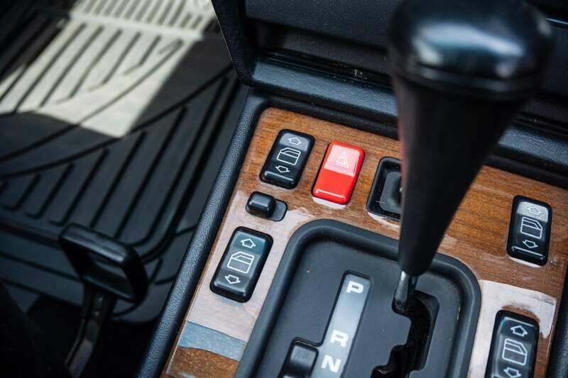 Image 45/50 of Mercedes-Benz 190 E 2.5-16 (1991)