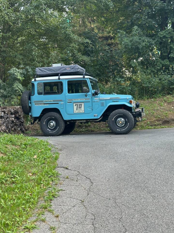 Bild 10/19 von Toyota Land Cruiser BJ 40 (1978)
