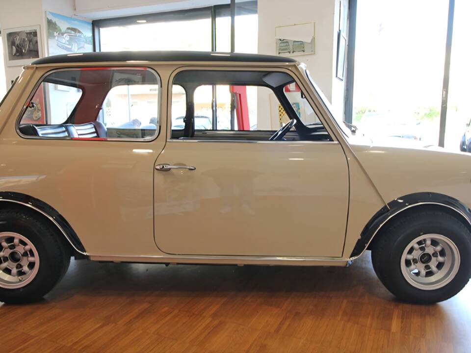 Image 5/51 de Innocenti Mini Cooper (1970)