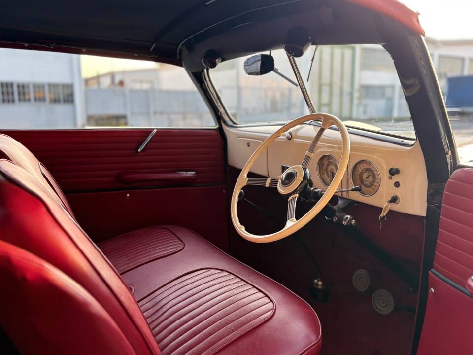Image 10/26 de Ford V8 Deluxe Club Cabriolet (1937)