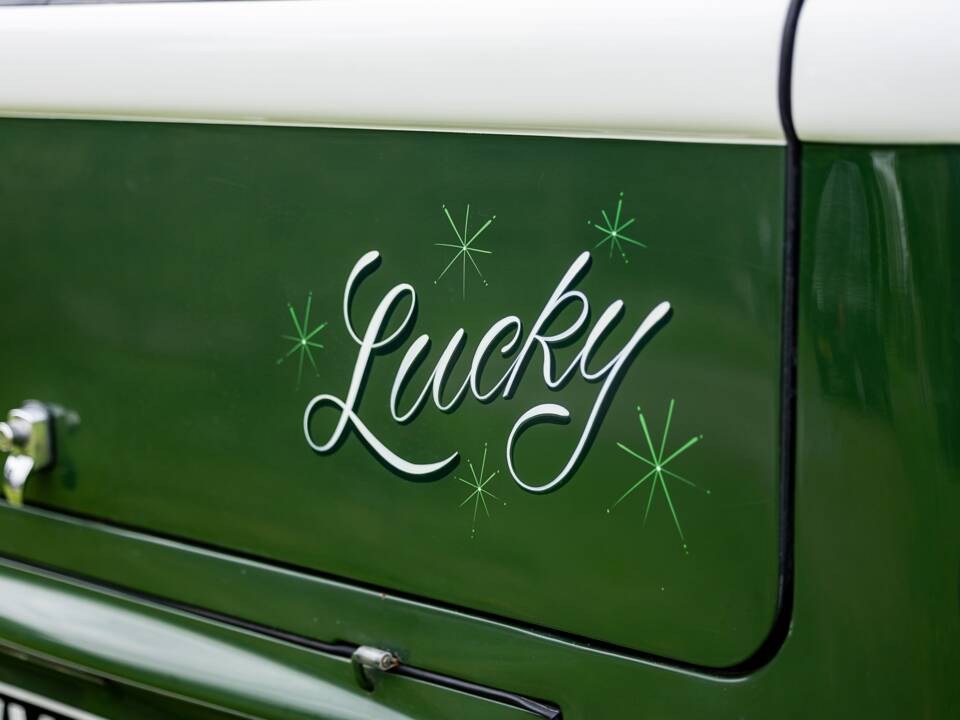 Image 11/50 of Volkswagen T2 Brasil Camper (1972)