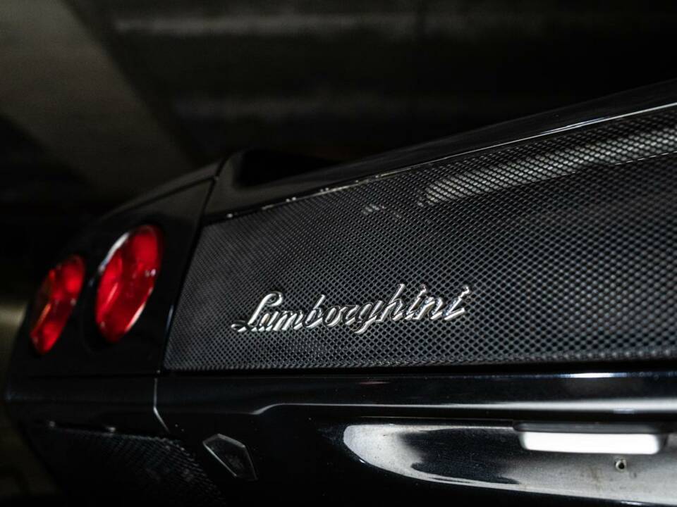 Image 11/31 of Lamborghini Diablo VT 6.0 (2001)
