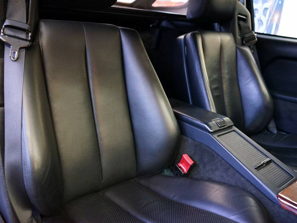 Image 29/42 of Mercedes-Benz 500 SL (1992)