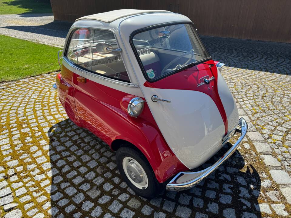 Image 9/12 of BMW Isetta 250 (1960)