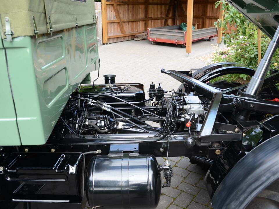 Image 10/71 of Mercedes-Benz Unimog U52 (1983)