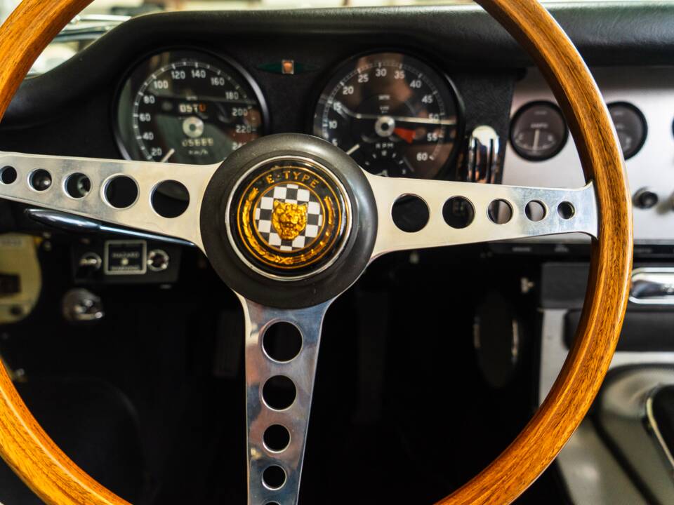 Afbeelding 7/28 van Jaguar E-Type 3.8 (1963)