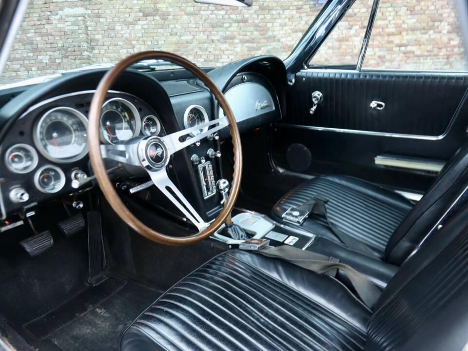 Imagen 50/50 de Chevrolet Corvette Sting Ray Convertible (1964)