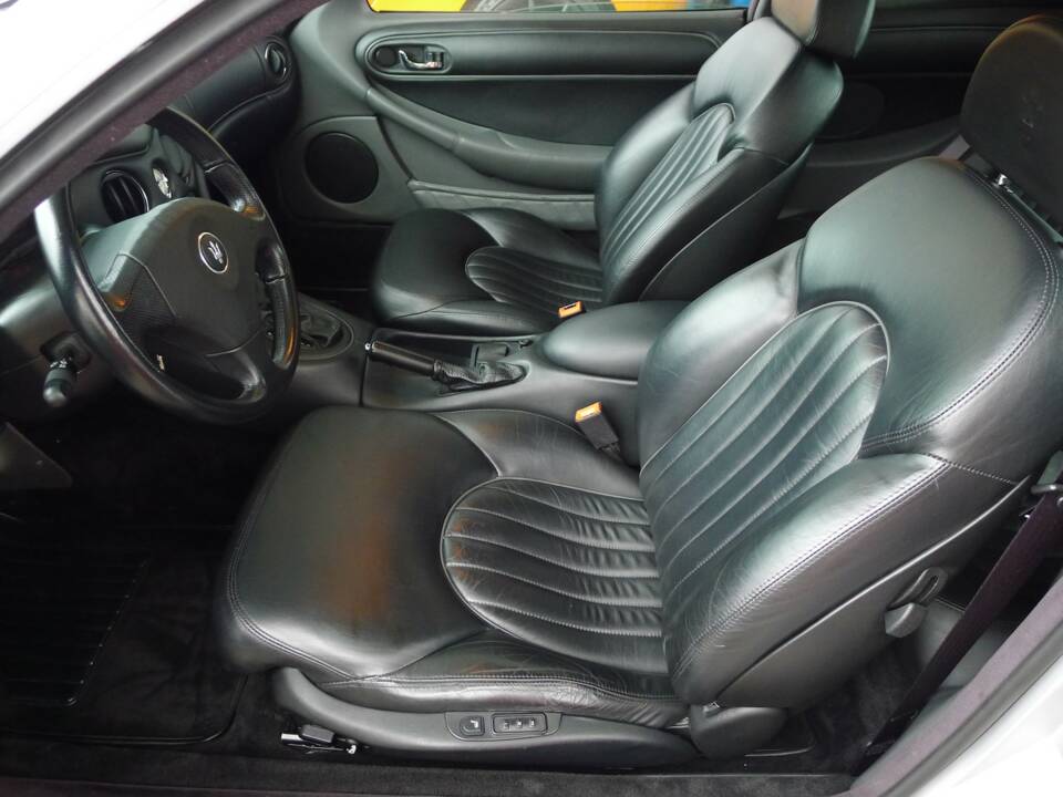 Image 8/15 of Maserati 3200 GTA (2003)