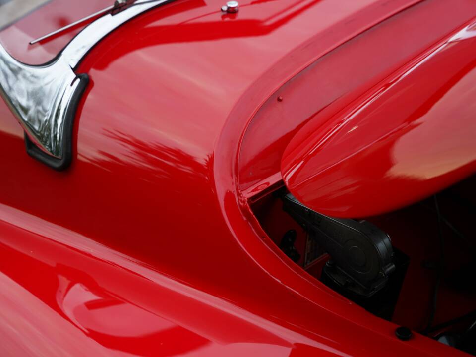 Imagen 41/50 de Jaguar XK 120 OTS (1954)