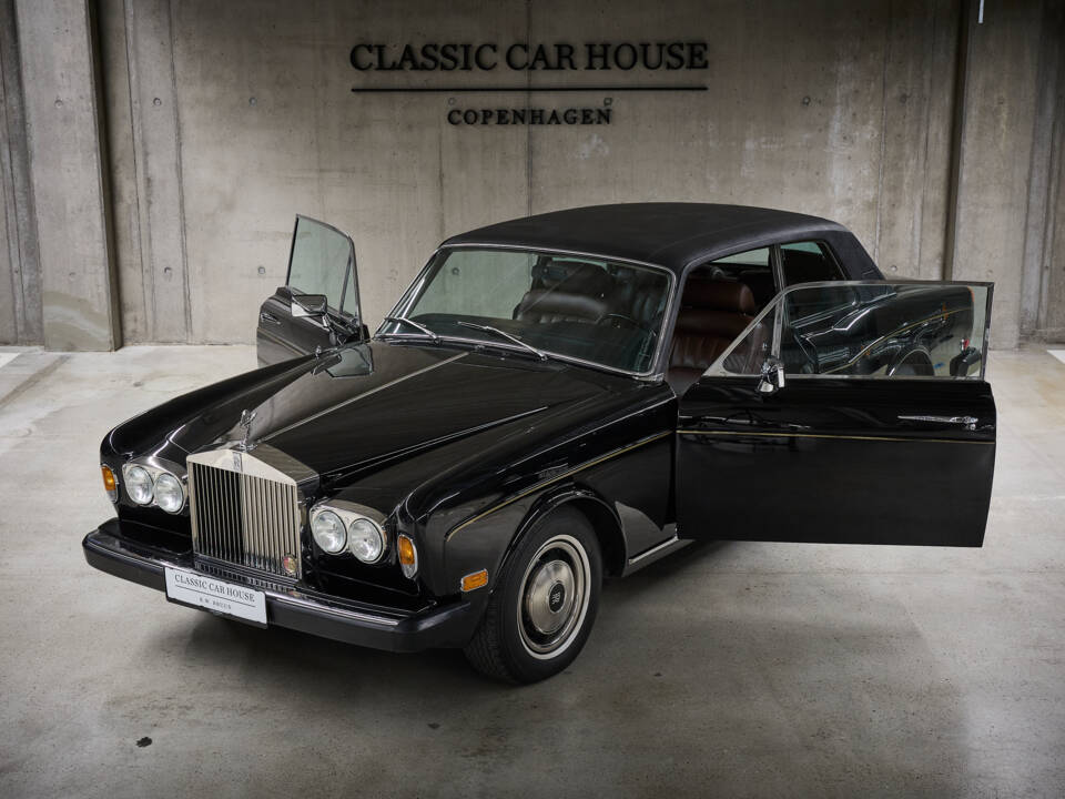 Image 97/99 of Rolls-Royce Corniche I (1979)