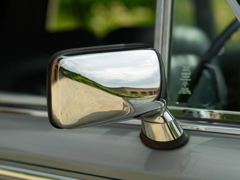 Image 14/50 of Rolls-Royce Silver Wraith II (1979)