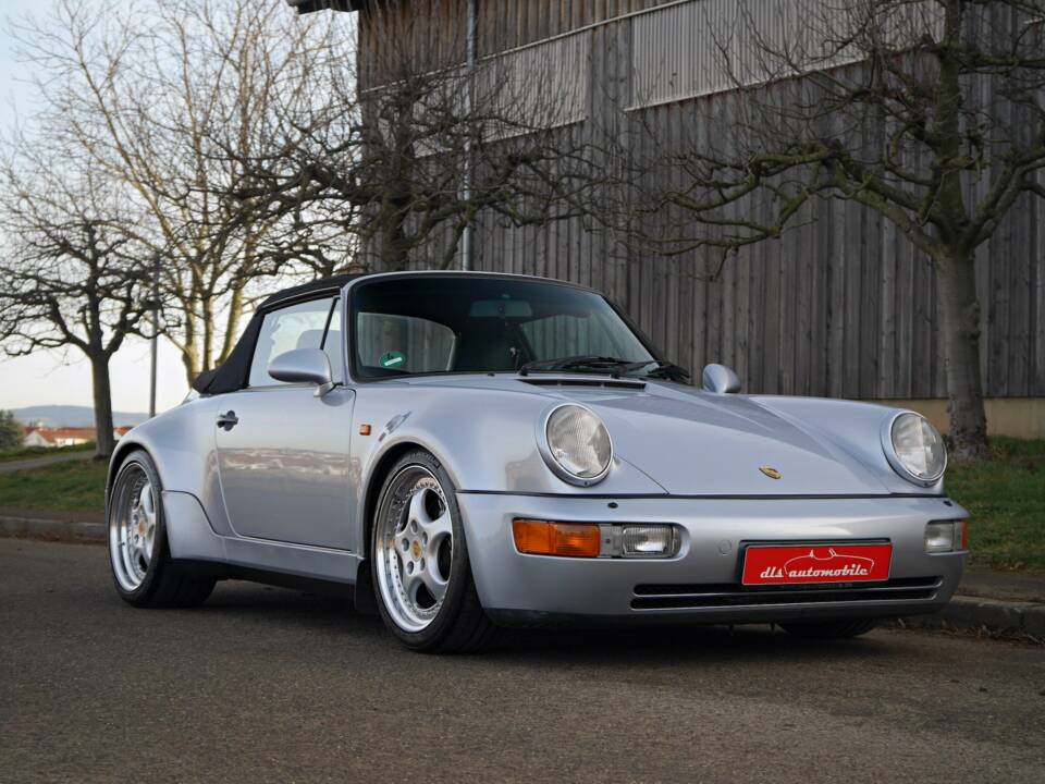Image 15/37 de Porsche 911 Carrera 2 (WTL) (1992)