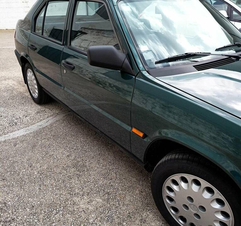 Bild 4/8 von Alfa Romeo 33 - 1.5 4x4 Sportwagon (1990)
