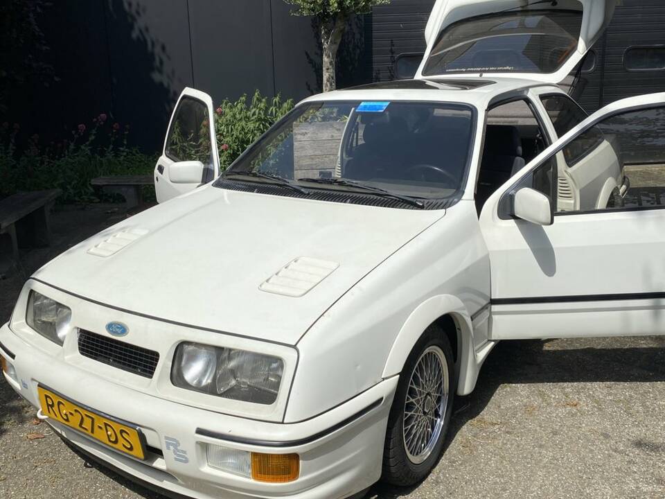 Immagine 4/8 di Ford Sierra RS Cosworth (1986)