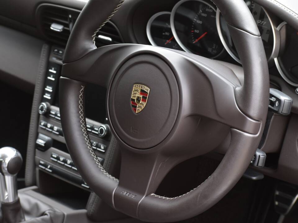 Image 48/50 of Porsche 911 Sport Classic (2010)
