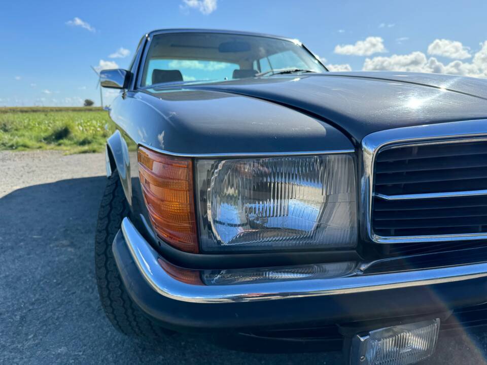 Image 174/196 of Mercedes-Benz 380 SLC (1980)