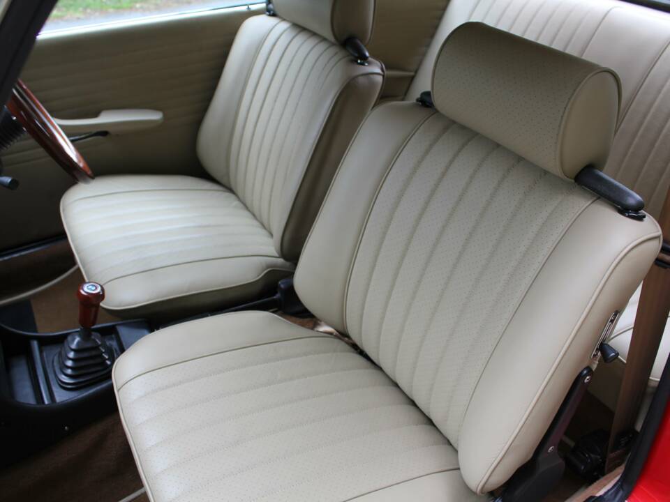 Bild 13/15 von BMW 2002 tii (1973)