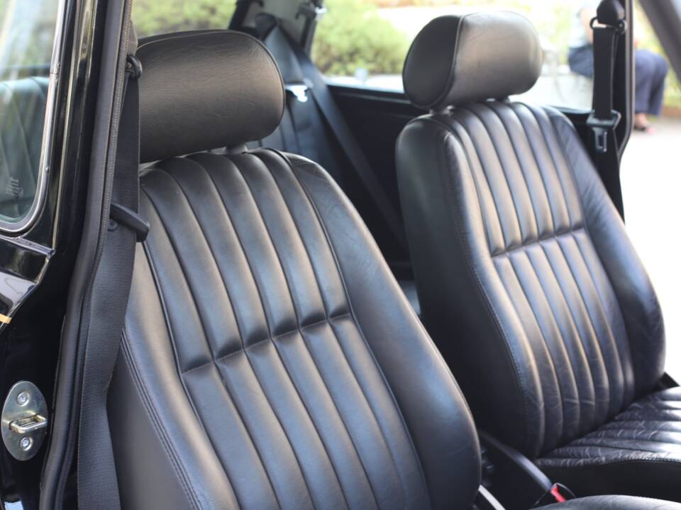 Obraz 9/40 pojazdu Mini Cooper 1.3i MPI (2000)