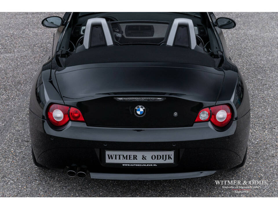 Immagine 21/30 di BMW Z4 2.5i (2005)