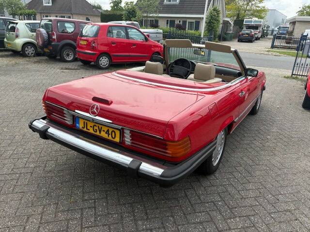 Image 8/8 of Mercedes-Benz 560 SL (1986)