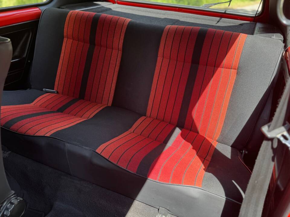 Immagine 21/31 di Volkswagen Golf I GTI 1.6 (1982)