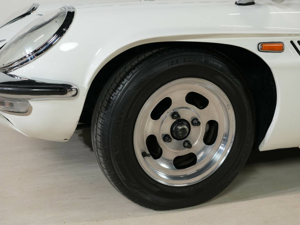 Image 7/32 of Mazda 110 S Cosmo Sport (1968)