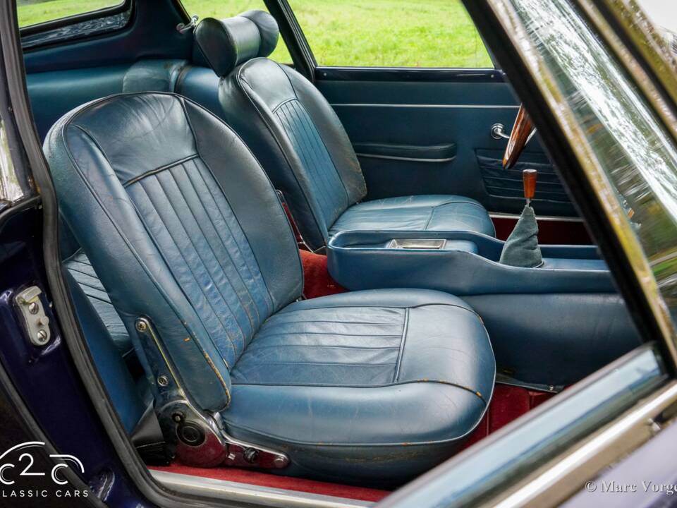 Image 17/63 of Maserati Mistral 4000 (1966)