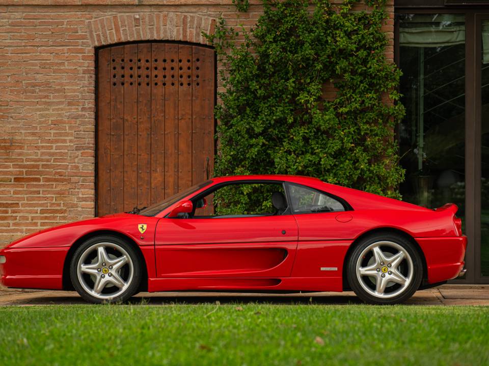 Imagen 3/42 de Ferrari F 355 Berlinetta (1996)