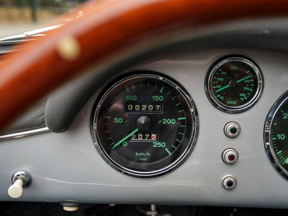 Image 25/35 of Porsche 356 1500 Speedster (1954)