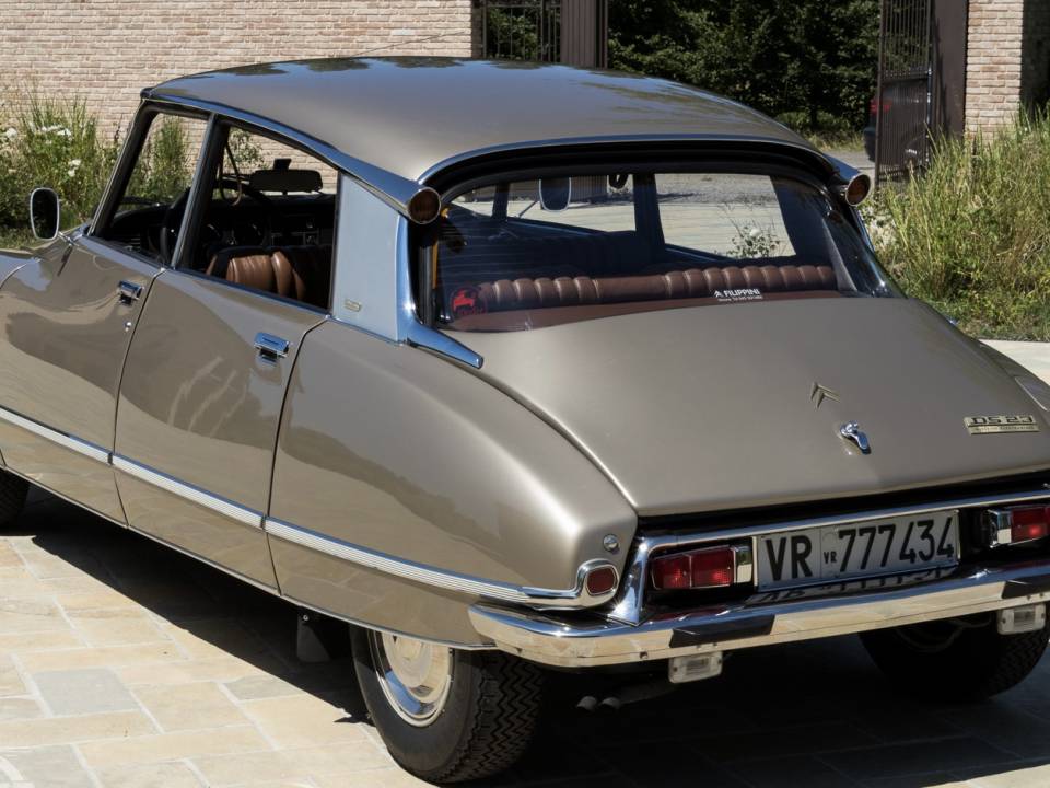 Immagine 2/16 di Citroën DS 23 Pallas IE (1973)