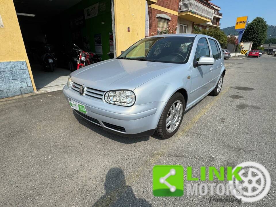 Image 2/10 of Volkswagen Golf III 1.9 TDI (1998)