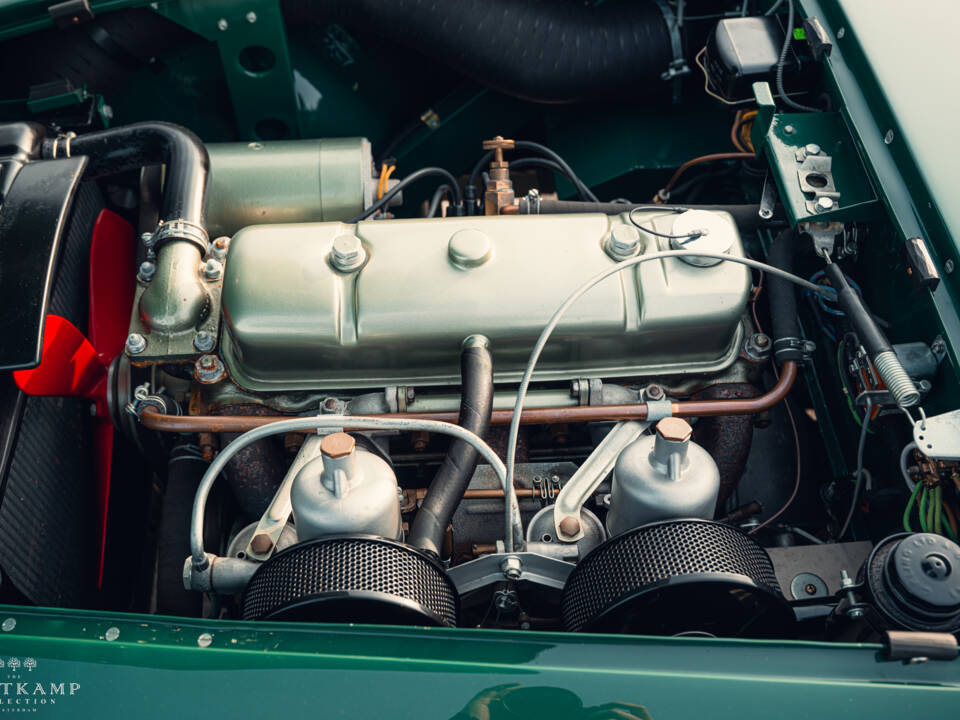 Image 15/17 of Austin-Healey 100&#x2F;4 (BN1) (1954)