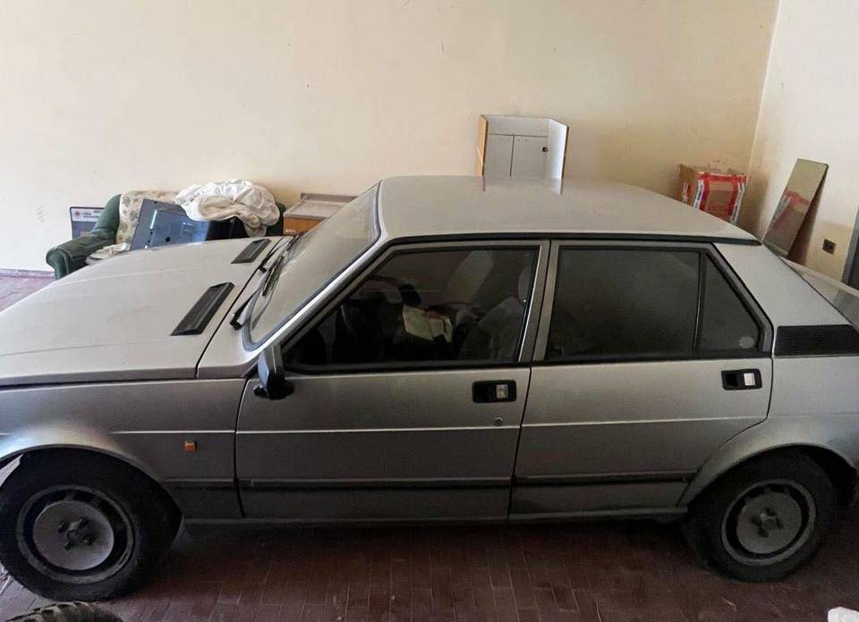 Image 3/10 of Alfa Romeo Giulietta 2.0 (1983)