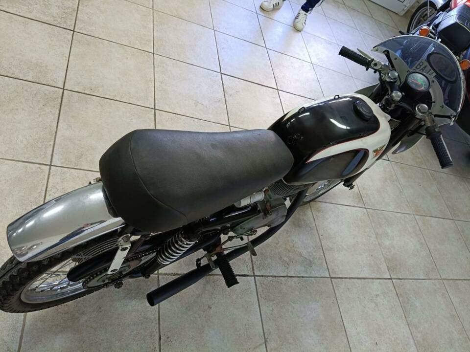 Immagine 22/26 di Moto Morini Corsaro 125 (1961)