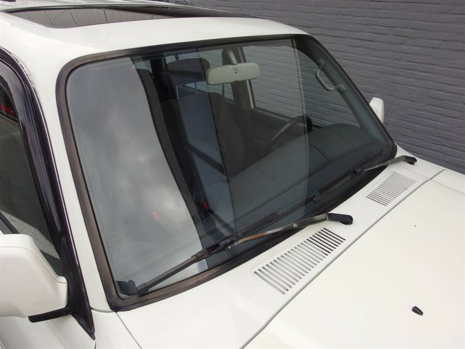Bild 41/97 von Toyota Land Cruiser FJ80 (1992)