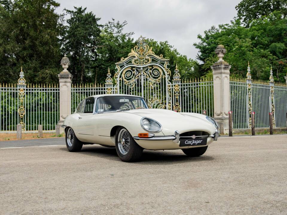 Image 1/50 de Jaguar Type E 3.8 (1963)