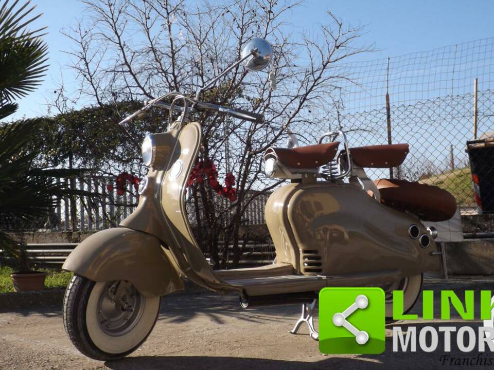 Image 3/10 de Innocenti DUMMY (1951)
